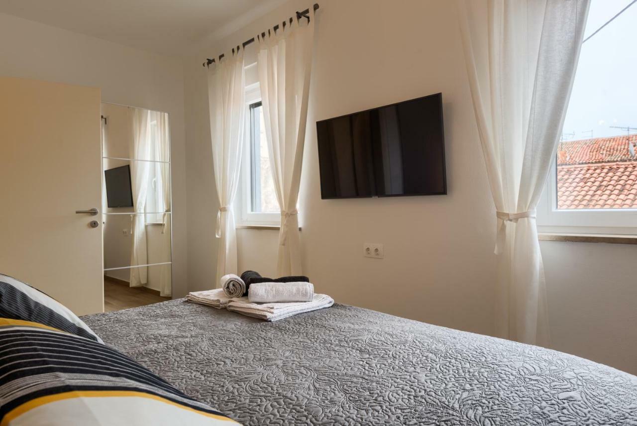 Apartments Dream In Arena 2 Pula Center Free Parking Exterior foto